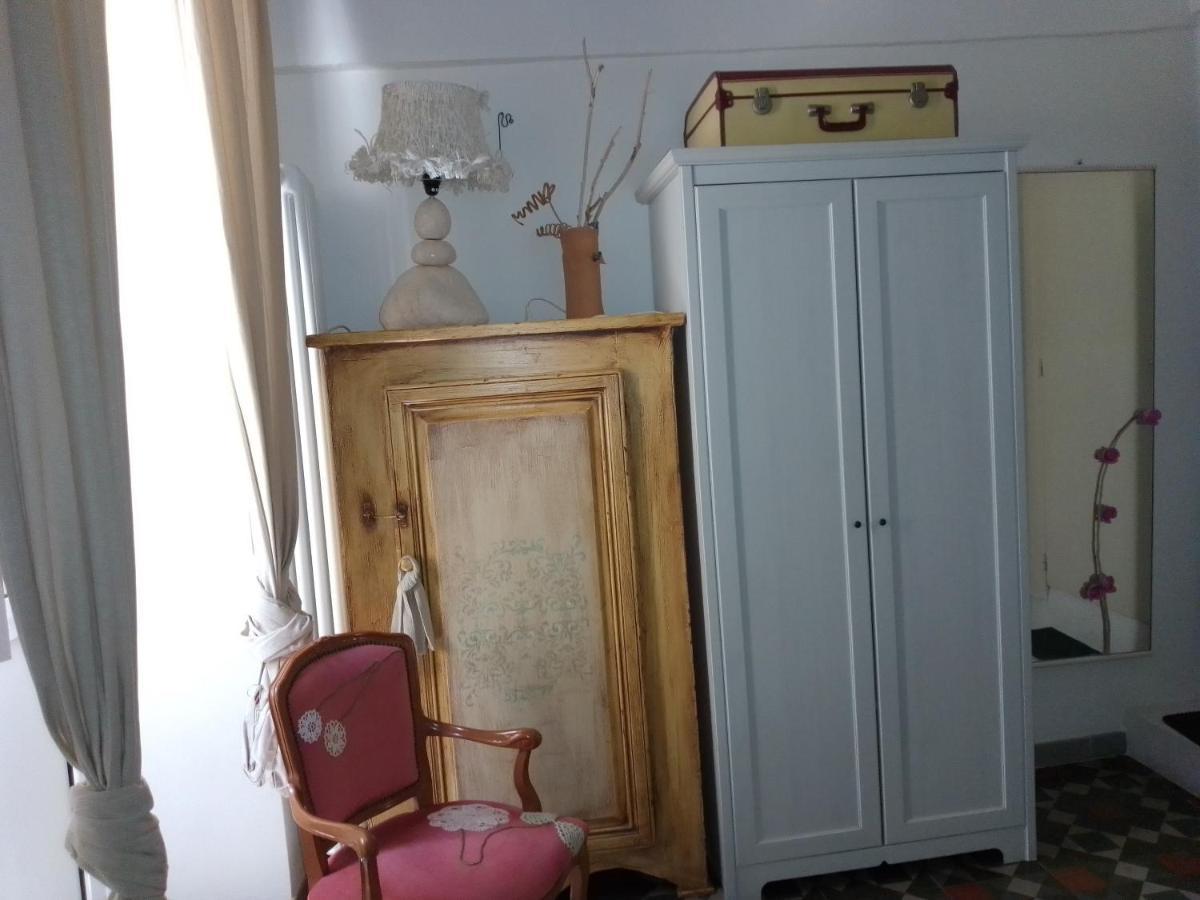 Malvasia Room And Apartament Brindisi Exterior foto